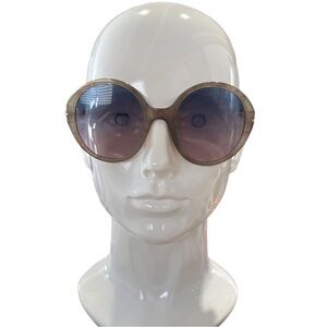ROUND FRAME OVERSIZED SUNGLASSES WITH GOLD ON ARMS OF GLASSES 

0112